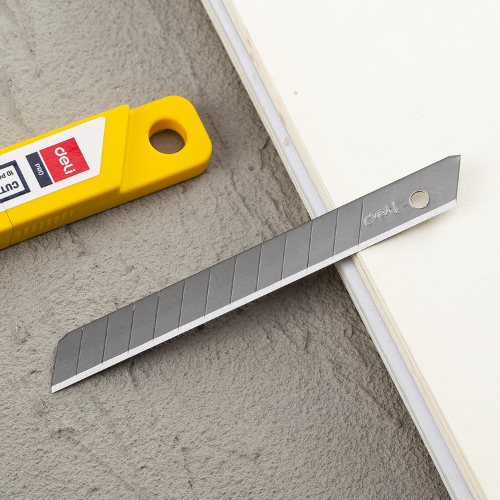 Deli Cutting Blade 9mm
