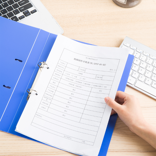 Deli A4, 28mm 2-Hole D-Ring Binder