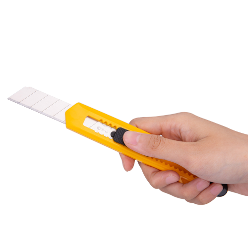 Deli Cutting Knife 18mm